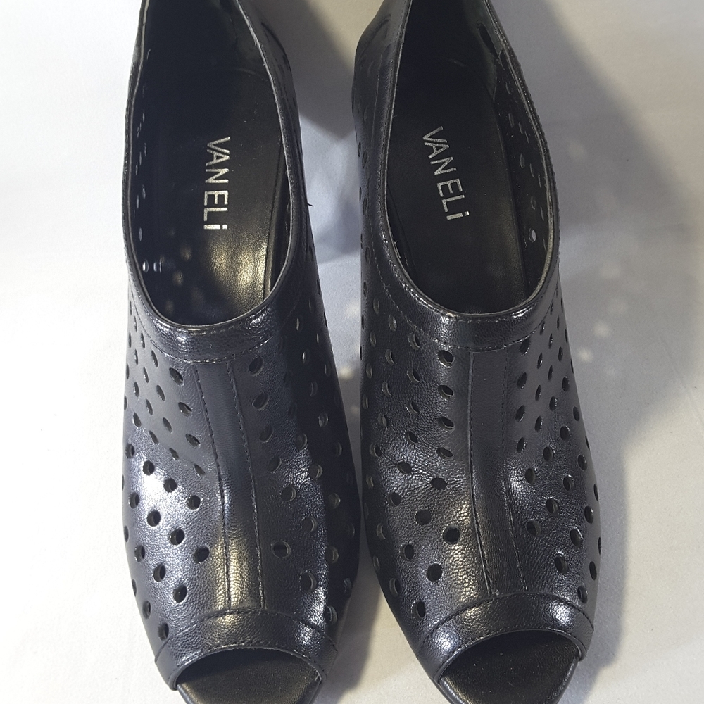 Black Leather Vaneli Porter Ladies Shoes 8 M
